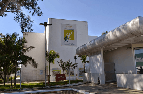 Simulado online do Colégio Embraer