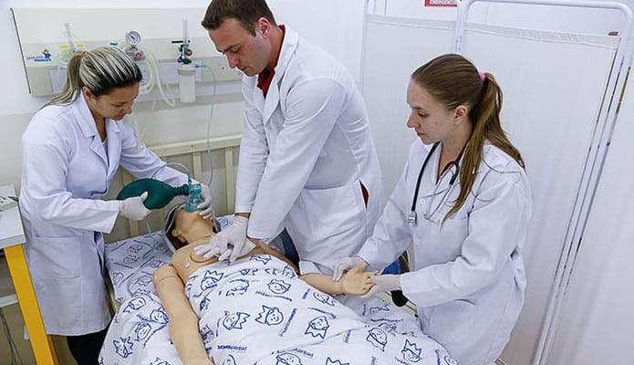 Enfermagem é o curso técnico mais concorrido da Etec em Rio Preto