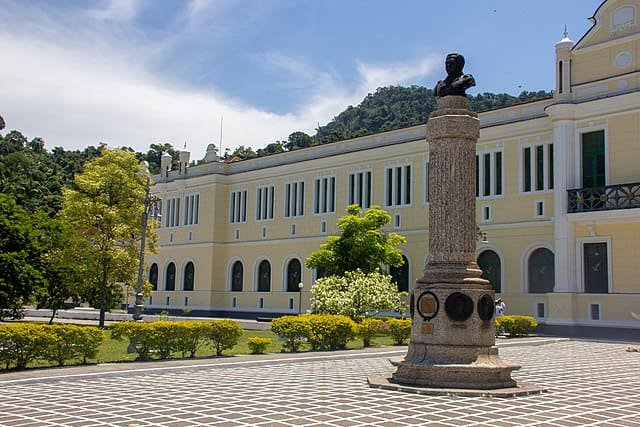 Provas anteriores do Colégio Naval