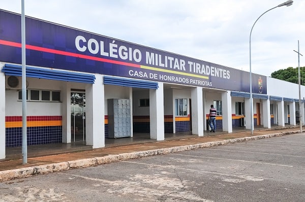 Como estudar no Colégio Militar Tiradentes em Brasília?