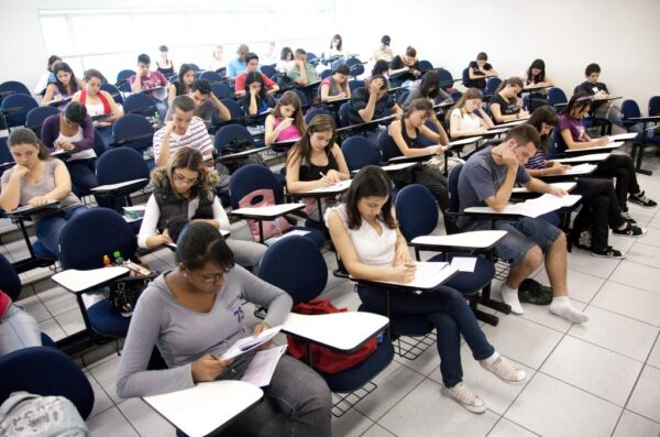 Como conseguir uma faculdade gratuita (ou com desconto) pelo ENEM?