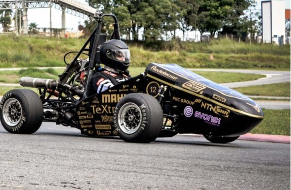 Apresentação Cheet_equipe_carro