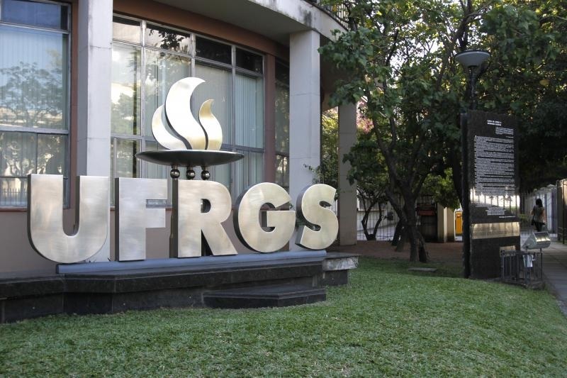 Quais são os cursos oferecidos pela UFRGS?