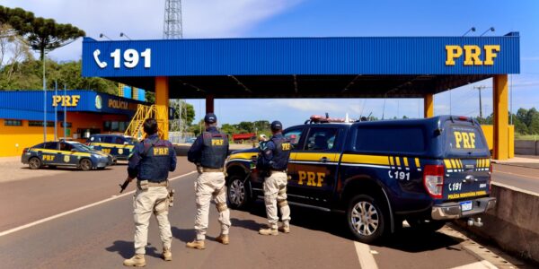 Agentes da PRF