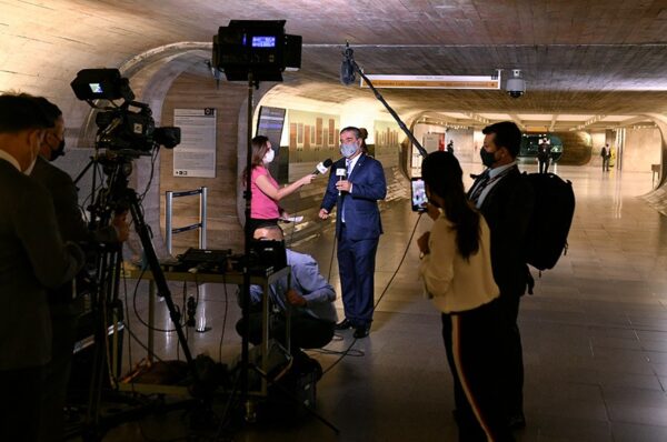 10 concursos públicos com oportunidades para jornalistas